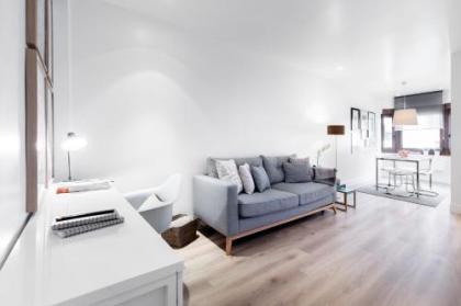 Villanueva Apartments by Flatsweethome - image 8