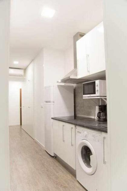 Comodo Y Agradable Apartamento En Madrid Centro 2 - image 29
