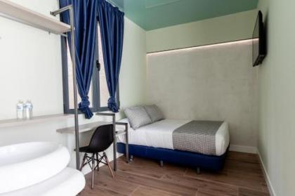 Hostal Charlotte-Gran Vía - image 4