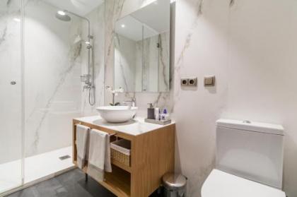 PYR Select Salamanca Luxury VI - image 13