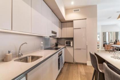 PYR Select Salamanca Luxury VI - image 17