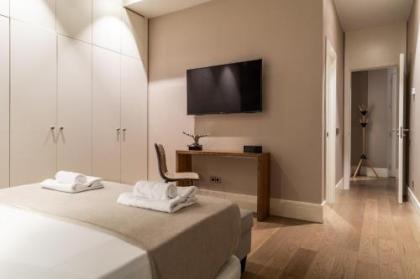 PYR Select Salamanca Luxury VI - image 5