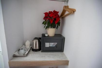 Bloom Inn Madrid - image 19
