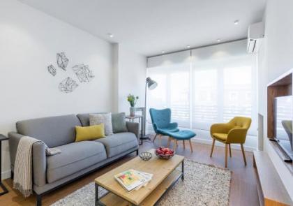 Francisco Silvela Apartment by Flatsweethome - image 2