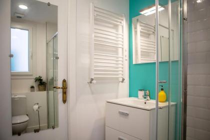 Lovely and Chic 1 Bedroom Apartment next to Atocha - image 5