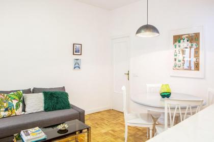 Lovely and Chic 1 Bedroom Apartment next to Atocha - image 8
