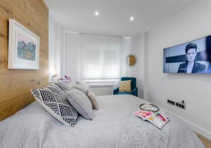 Hermosilla Apartment by Flatsweethome - image 13