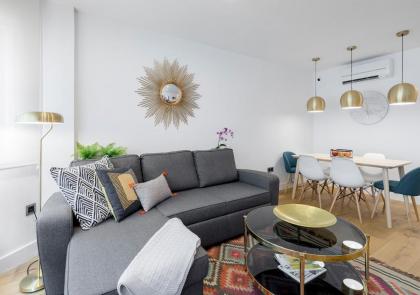 Hermosilla Apartment by Flatsweethome - image 2