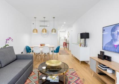 Hermosilla Apartment by Flatsweethome - image 3