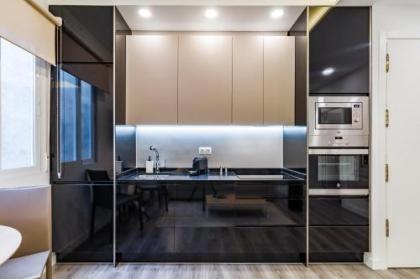 PYR Select Salamanca Luxury IX - image 17