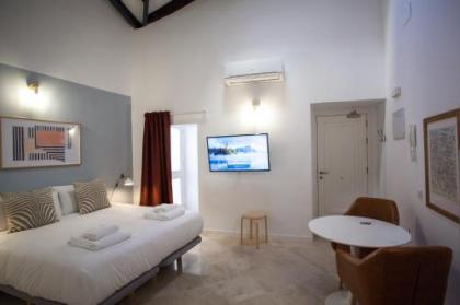 Gran Central Suites - image 4