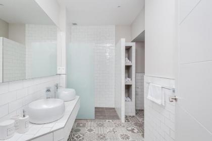 Gran via Excellent by Presidence Rentals - image 12