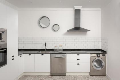 Gran via Excellent by Presidence Rentals - image 19
