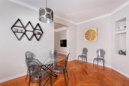 Gran via Excellent by Presidence Rentals - image 7