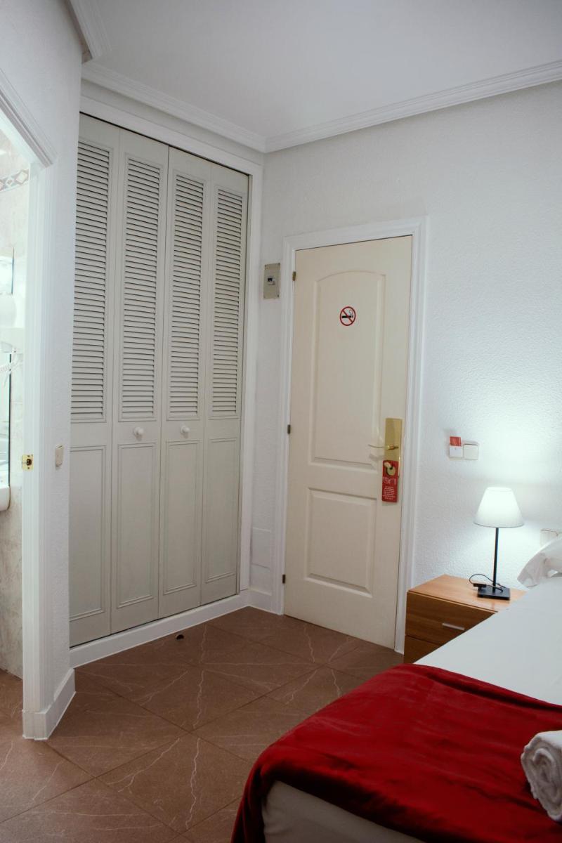 Hostal Ártico - image 7