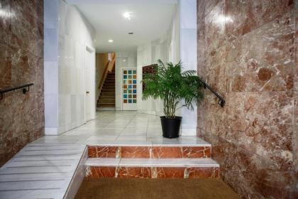 Lovely & Elegant 3Bed in El Retiro - Madrid Center - image 16