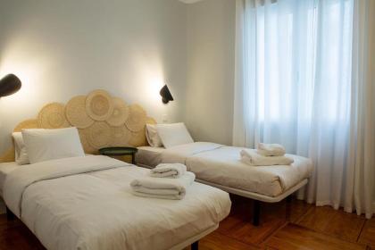 Lovely & Elegant 3Bed in El Retiro - Madrid Center - image 19