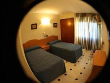 Hostal Goyma I - image 4