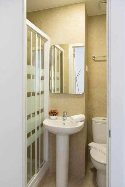 Comodo Y Agradable Apartamento En Madrid Centro 6 - image 27