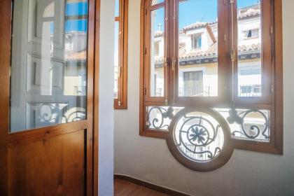 Heima  Puerta del Sol-Plaza Santa Ana - image 16