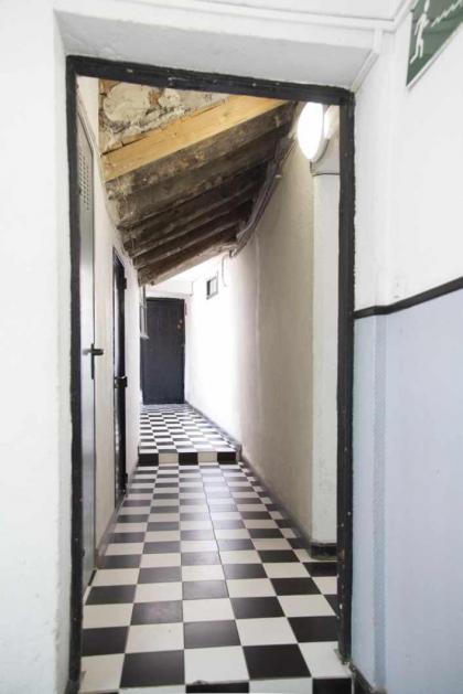 Cómodo Ático en Tirso de molina Madrid - image 30