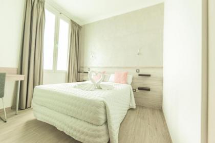Hostal Pio Centro - image 11