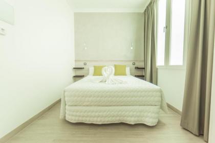 Hostal Pio Centro - image 15