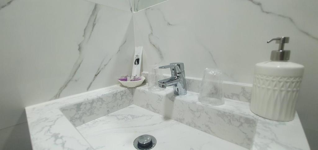 Hostal Pio Centro - image 3