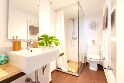 One bedroom appartement with wifi at Madrid - image 16