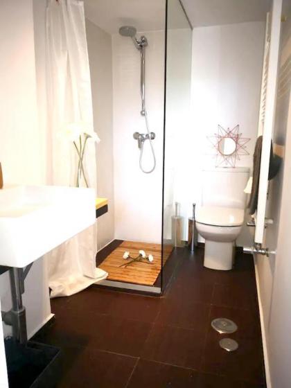 One bedroom appartement with wifi at Madrid - image 9