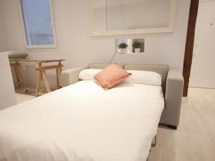 Apartamento con encanto en ópera - image 11
