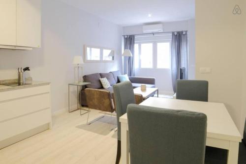 Apartamento Lujo Bravo Murillo y Cuatro Caminos A - image 7