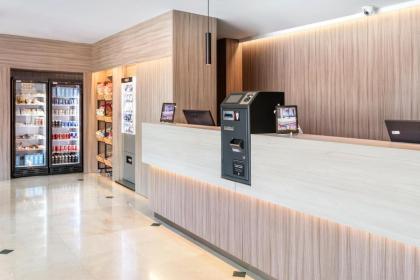 B&B Hotel Madrid Aeropuerto T4 - image 14
