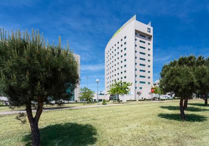 B&B Hotel Madrid Aeropuerto T4 - image 9