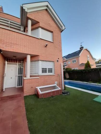 Chalet Avila Rooms - image 1