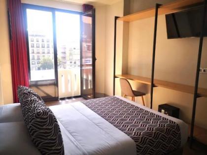 Hostal Juliette-Gran Vía - image 1