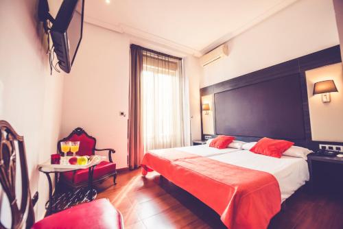 Hostal Sol Los Angeles - main image