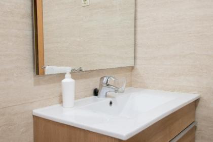 Madrid - Apartamento 2D - image 10