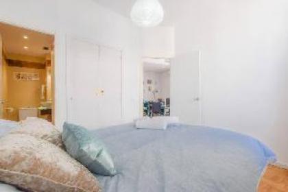 APARTMENT AT PUERTA DEL SOL 1HAB - 4PAX - image 4