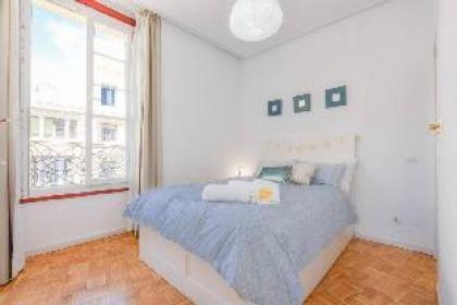 APARTMENT AT PUERTA DEL SOL 1HAB - 4PAX - image 9