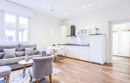 LUXURY APARtAmENt ZONA AtOCHA 6PAX 