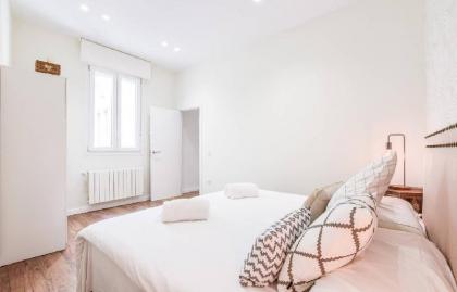 LUXURY APARTAMENT ZONA ATOCHA 6PAX - image 10