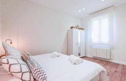LUXURY APARTAMENT ZONA ATOCHA 6PAX - image 8