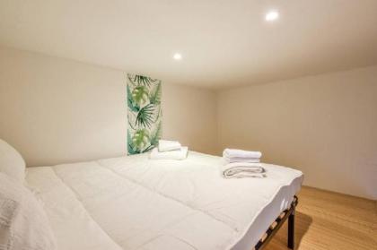 MALASANA  APARTAMENTO CON PATIO 6 PAX - image 5