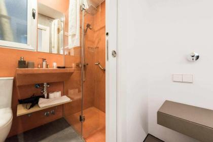 Apartmento de lujo retiro barrio de salamanca - image 15