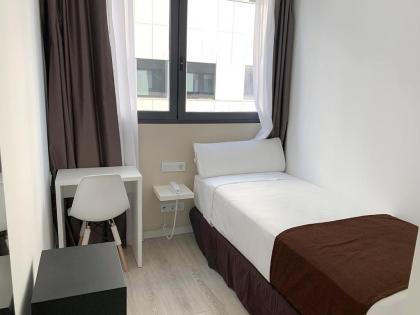Hotel BESTPRICE Alcalá - image 7