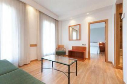 TRYP Madrid Alcala 611 Hotel - image 2
