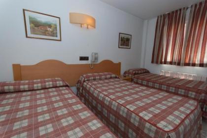Hostal Goyma II - image 21