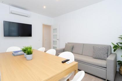 Vallecano Apartments by Olala Homes - image 1
