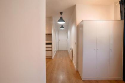 Cozy and Convenient Studio Near Airport - image 8